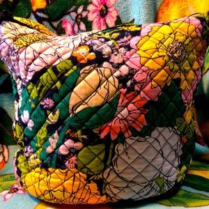 Vera Bradley Bloom boom bucket bag EUC